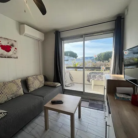 Apartment Sol-y-days Cyprianes Pour 4 Personnes, Avec Piscine *