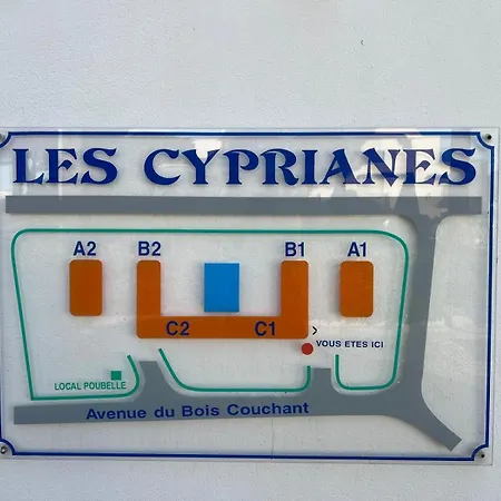 Sol-y-days Cyprianes Pour 4 Personnes, Avec Piscine