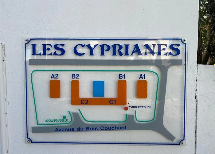Sol-y-days Cyprianes Pour 4 Personnes, Avec Piscine